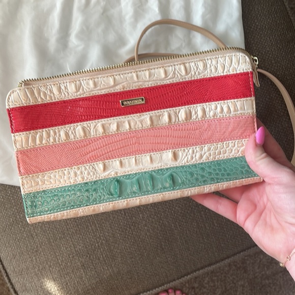 Brahmin Sienna crossbody clutch - Picture 2 of 8